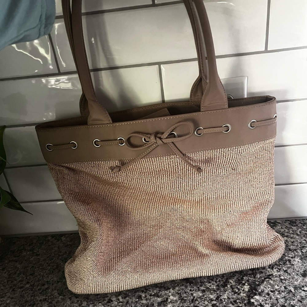 The Sak Purse